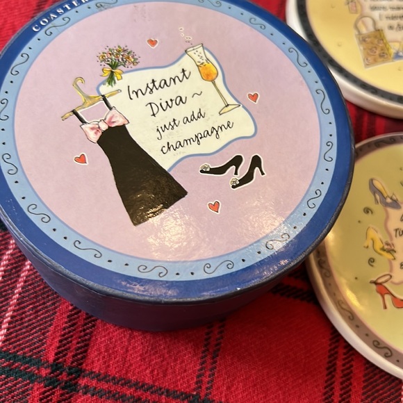 Linda Grayson collection of glasses and coasters - Picture 2 of 14